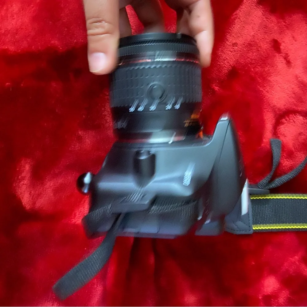 DSLR CAMERA - NIKON D3500